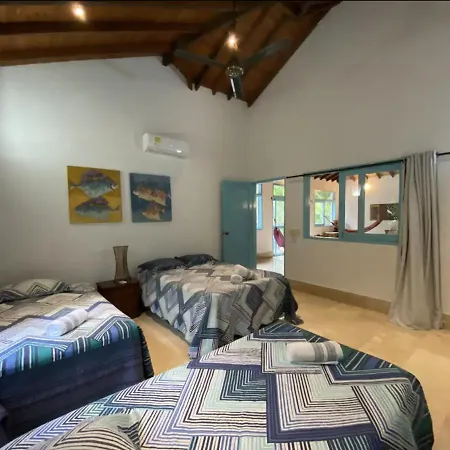 Villa Acojedora Familiar En Cartagena, A 20 Minutos Del Aeropuerto
